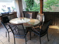 Trosoban stan u širem centru