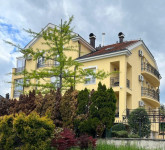 Moderan stan 57 m² s balkonom i parkingom  – 950 € (REŽIJE UKLJUČENE!)