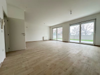 Dvoetažni četverosoban stan s vrtovima i dva parkirna mjesta,  Zagreb