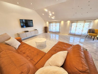 3sob stan s parkingom i terasom, Gornja Dubrava