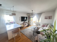 Stan, Zagreb, Srednjaci, dvije sobe + dnevni + PARKING + BALKON! 76m2