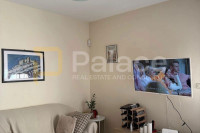 Prilika! Stan u zgradi 100 metara od mora 60m2