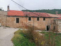 .::: Stara kamena kuća u Skradinu :::.