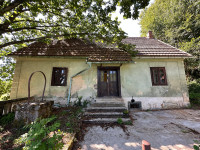 Vikendica u Lici - stara kamena kuća