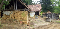 STARA KUĆA ZA RUŠENJE Slivarsko, 108.00 m2!!