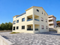 Stara Novalja, 2-sobni apartman na I katu, novogtadnja