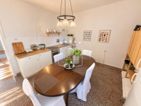 Starigrad - vrhunski uređen 2,5 soban stan! LOKACIJA! 309.900€