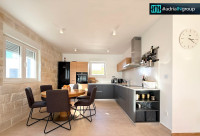 Strožanac, 3s MODERAN OPREMLJEN STAN novogradnja / VIDEO -čitaj opis