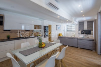 Strožanac-Luksuzna samostojeća kuća s više stambenih jednica!