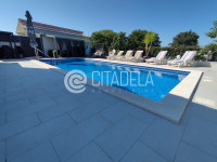 Suhovare - kuća za odmor s bazenom i pomoćnim objektima