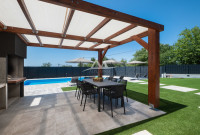 SUHOVARE - LUKSUZNA KUĆA SA BAZENOM - IDELANA ZA NAJAM - EKSKLUZIVNO P