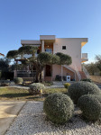 SUKOŠAN- Apartmanska kuća -1900m2- 150m od plaže