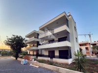 SUKOŠAN - Dvosoban penthouse S5, izlaz iz stana na krovnu terasu - 92m
