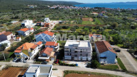 Sukošan - trosoban apartman s krovnom terasom