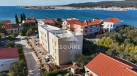 SUKOŠAN - Trosoban stan u prizemlju S2 samo 60m od mora - 91m2