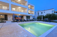 Sukošan, Zadar - Moderan dvosoban apartman s lođom i pogledom na more