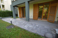 SVETI DUH: PREKRASAN 3-SOB STAN od 60m2+ VRT 180m2 + 2 TERASE + SPREM.
