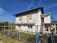 Sveti Križ Začretje, kuća s dva stana na prodaju