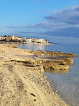 TOP LOKACIJA Dvojna kuća sa dva stana, 70 m do mora - Vir