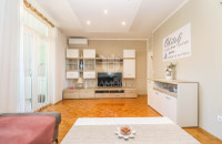 Top prilika – renoviran stan na Vidikovcu s balkonom!