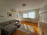 TREŠNJEVKA- KNEŽIJA- divan 2S stan 47m2+ GPM i balkon