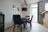 TRG FRANCUSKE REPUBLIKE, NOVORENOVIRAN 3-SOBAN STAN