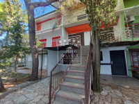 Tribanj - kuća sa 2 apartmana PRVI RED DO MORA! 399000EUR