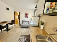 TRIBUNJ – APARTMAN NA ODLIČNOJ LOKACIJI, 2. RED DO MORA!