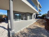 Tribunj, novi komforan stan u prizemlju-S1