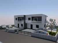 Tribunj – moderna kuća s bazenom, blizu centra i mora