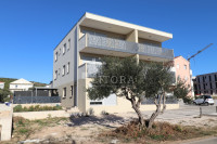 Tribunj – novoizgrađeni dvosobni apartman 65,89m2 s terasom i pogledom