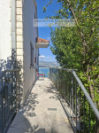 Trogir, Čiovo, Miševac, uređeni dvosobni stan i garsonjera za prodaju