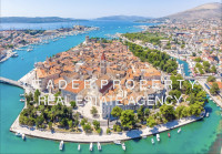 Trogir / NOVOGRADNJA NA NAJATRAKTIVNIJOJ LOKACIJI U GRADU / POGLED /