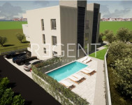 Trogir, Okrug Gornji - Penthouse s krovnom terasom i pogledom na more