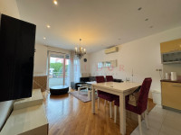 Trokut - dvosoban stan 50m2 + parking (pet friendly)