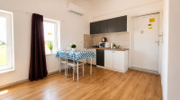 Trosoban stan u centru Pule - 3 studio apartmana
