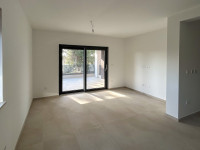 Trosoban stan u novogradnji, Medulin, 450 m do mora, 92m2