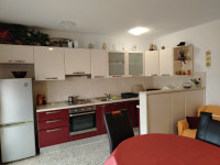 Trosoban stan, Split, dugoročno