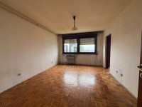 Trosoban stan, Velika Gorica: 70 m2 + balkon i loggia