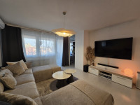 Trosoban Stan: Zagreb (Sloboština), 77.00 m2 + spremište
