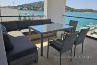 Trosobni apartman s pogledom na more