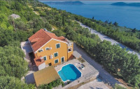 TRSTENO (DUBROVNIK), vila s tri apartmana i bazenom, pogled more-350 m