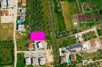 TURANJ - atraktivno građevinsko zemljište od 669 m2