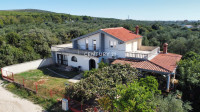 Turanj, kuća na osami u prirodi