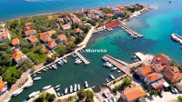 UGLJAN, POLJANA – GRAĐEVINSKO ZEMLJIŠTE 979 m²