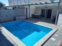 UGLJAN, Batalaža: 2-etažni 4-sobni apartman od 115 m2,  SA BAZENOM