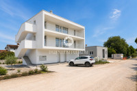 Umag okolica,  stan na 2.katu 79m2 , 1500m od mora - kopija