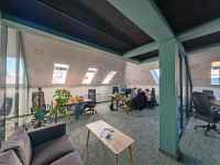 Uredski prostor, Širi centar, 210 m2, 13eura po m2, 2730 eura mjesečno