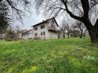 V.Gorica, Kromosovo naselje- kuća s većom okućnicom