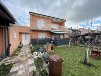 Valbandon, obiteljska kuća + 2 apartmana, blizu mora